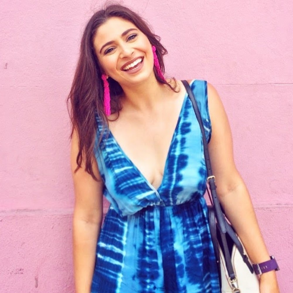 Meet your Posher, Elise